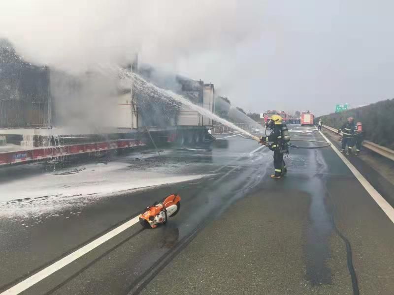 鋰<a href='http://m.westfieldfloors.com' title='電池運輸' >電池運輸</a>