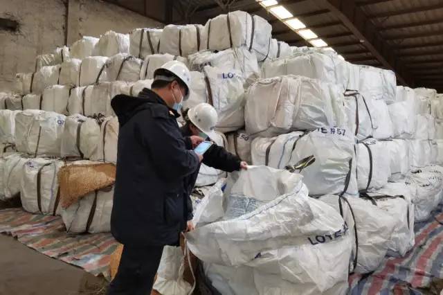 鋰<a href='http://m.westfieldfloors.com' title='電池海運(yùn)' >電池海運(yùn)</a>